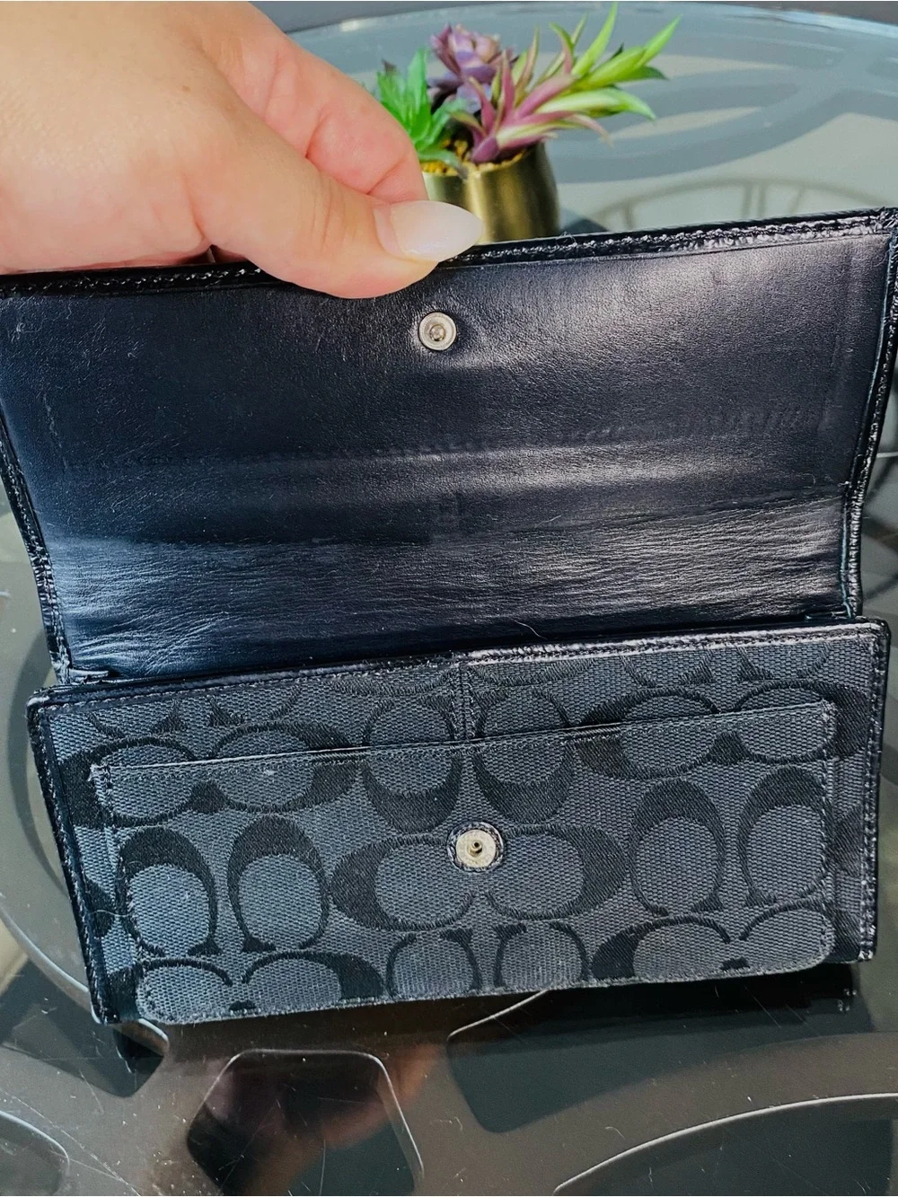 Coach Soho Black Signature Jacquard Pleated Wallet Checkbook Patent Trim Vintage